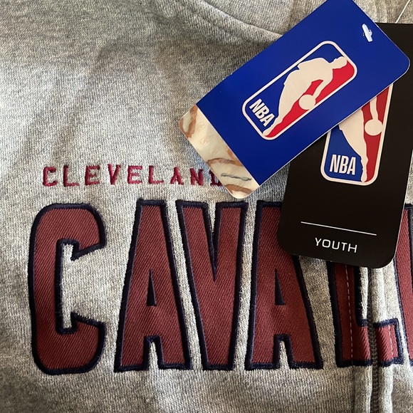 Cleveland Cavaliers Hoodie Jacket - Picture 7 of 9
